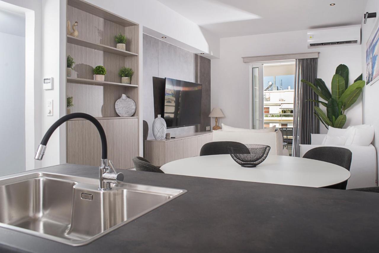 Urban Chic Luxury At The City Center Kalamata Ngoại thất bức ảnh
