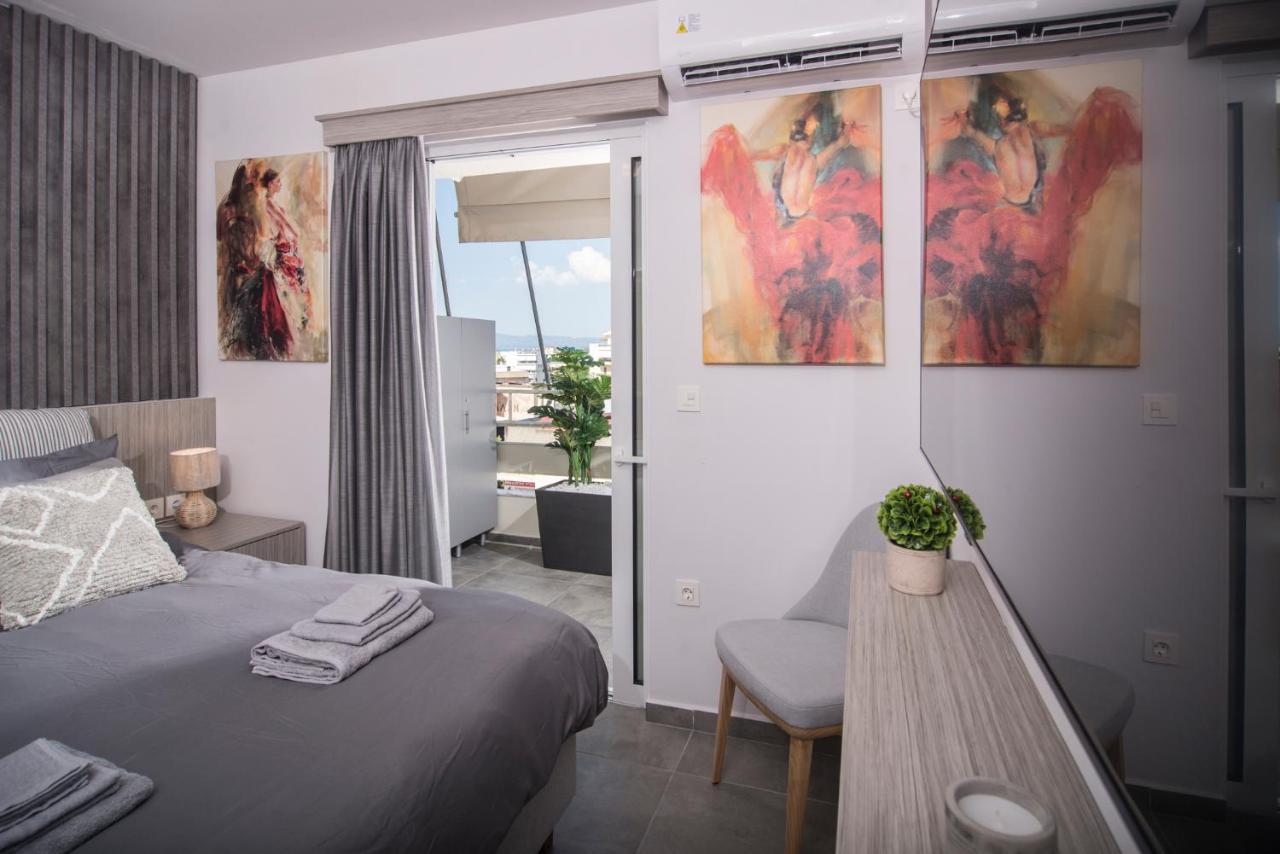 Urban Chic Luxury At The City Center Kalamata Ngoại thất bức ảnh
